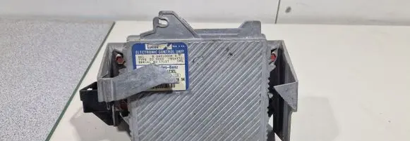 Mercedes-Benz C W202 Engine control unit/module 014545493208 04010006D