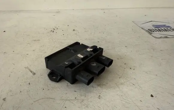 BMW 3 F30 F35 F31 Trunk lid opening control unit 7429824 C36906107 102377