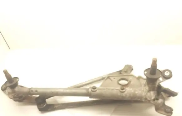 Honda FR-V Front wiper linkage 