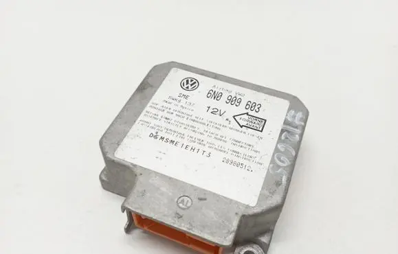Volkswagen Polo III 6N 6N2 6NF Airbag control unit/module 6N0909603 5WK4137