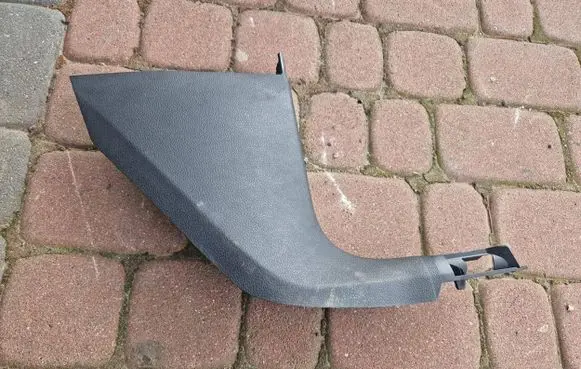 Volkswagen Golf VII Foot area side trim 5G1863484A