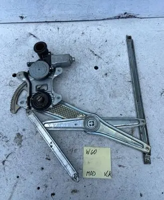 Toyota Yaris Front door window regulator with motor 8571052030