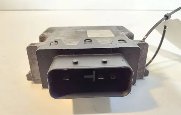 Audi A8 S8 D3 4E Fuel injection pump control unit/module 4E0906093B