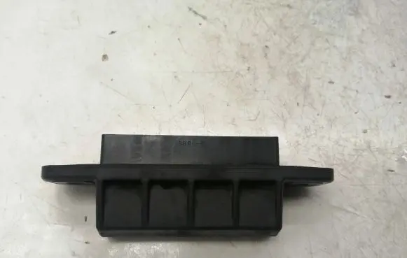Toyota Avensis T270 Tailgate release/open handle 8484028030 0505S05