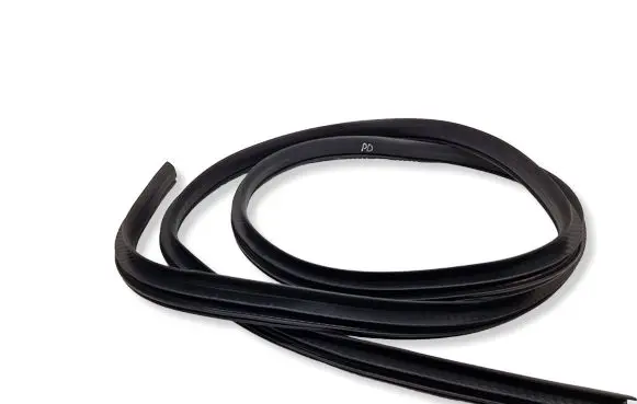 Ford Kuga II Front door rubber seal 