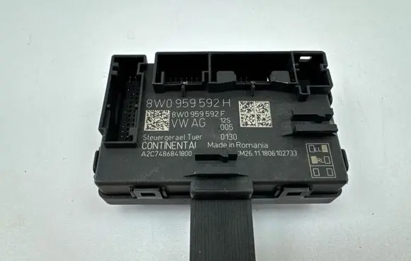Audi A4 S4 B9 Door control unit/module 8W0959592H