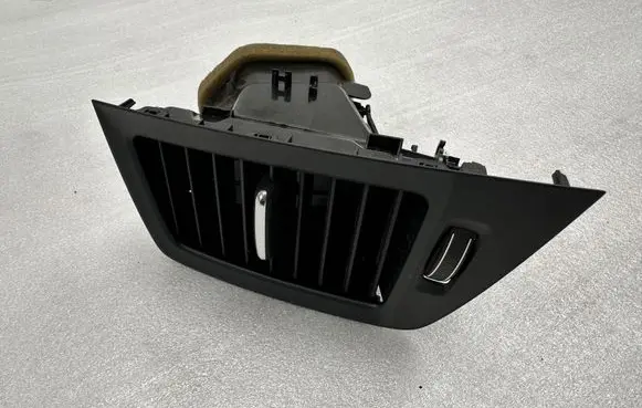 Volvo XC90 Dash center air vent grill 31366453