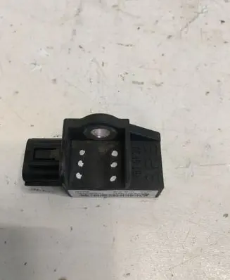 Honda CR-V Airbag deployment crash/impact sensor 32140313 5WK44626 77930T1GA010M4