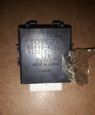 Toyota RAV 4 (XA30) Window wiper relay 8594042020