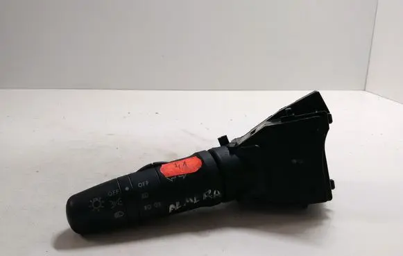 Nissan Almera N16 Indicator stalk 25540AV600