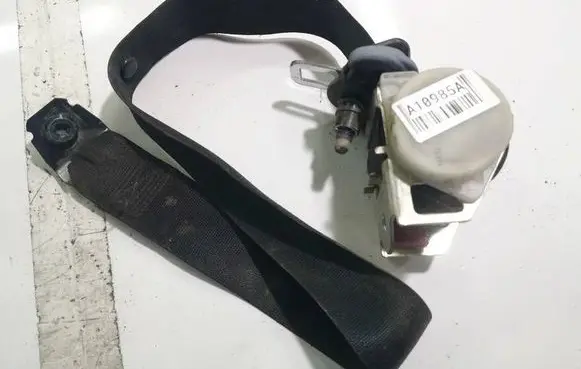 Opel Zafira A Rear seatbelt 
