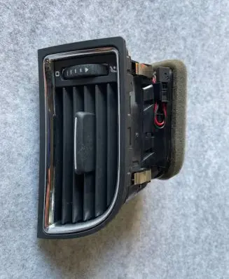 Skoda Superb B6 (3T) Dashboard side air vent grill/cover trim 3T0819702