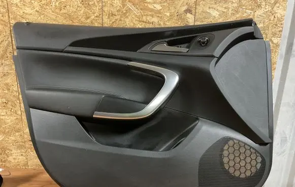 Opel Insignia A Front door card panel trim 13277419