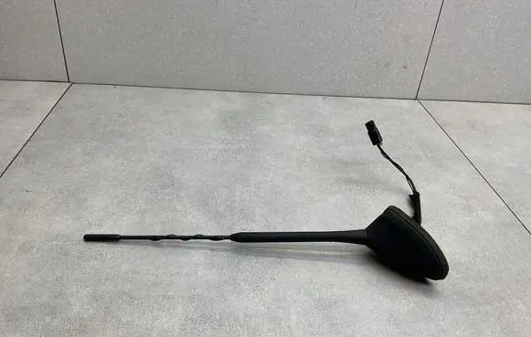 Ford Kuga I Aerial GPS antenna AM5T18828CC