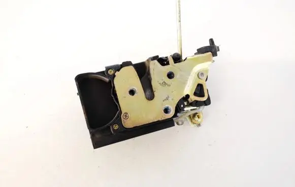 Chevrolet Kalos Rear door lock