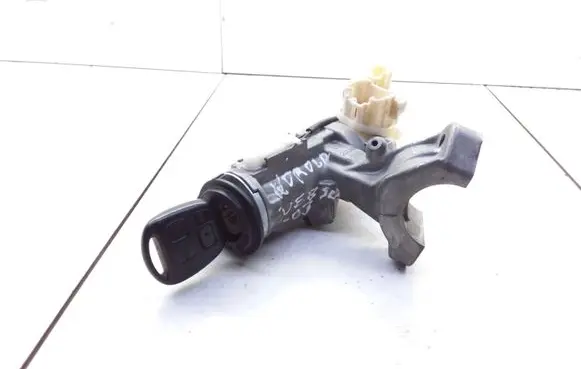 Toyota Corolla E120 E130 Ignition lock 46020336 8978313010