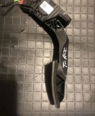 Volkswagen T-Roc Accelerator throttle pedal 5Q2723503F