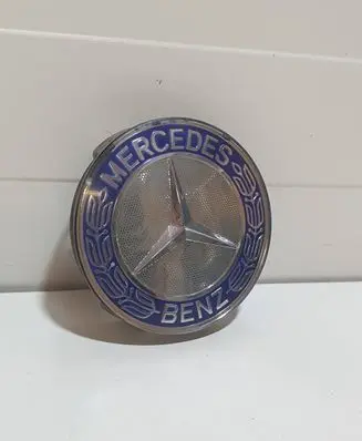 Mercedes-Benz E W212 Original wheel cap A1704000025