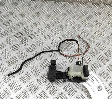 Mercedes-Benz CL C216 Fuel tank cap lock 84040201 A2518200197