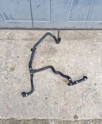 BMW X1 F48 F49 Engine coolant pipe/hose 17127617377 7617377 3020743