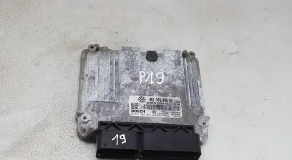 Volkswagen PASSAT B6 Engine control unit/module 06F906056GP 0261S02346