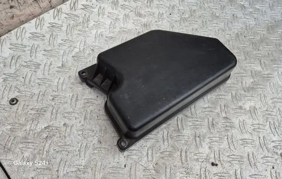Lexus GS 300 400 430 Fuse box cover 8277430010 4233XAI