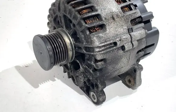 Audi Q5 SQ5 Generator/alternator 03G903016F