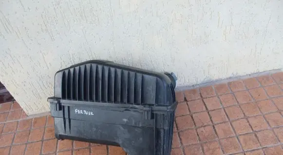 Peugeot Partner Air filter box XXX