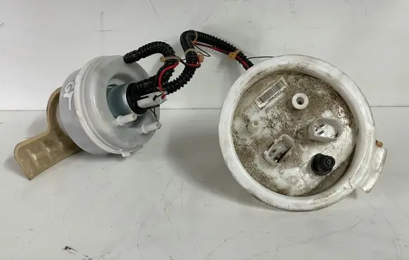 BMW 5 GT F07 In-tank fuel pump 7934460