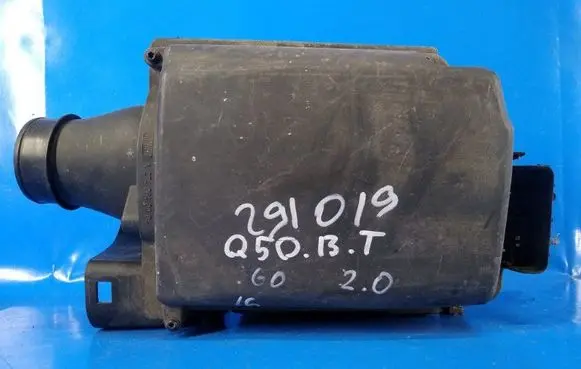 Infiniti Q50 Air filter box A2740900701