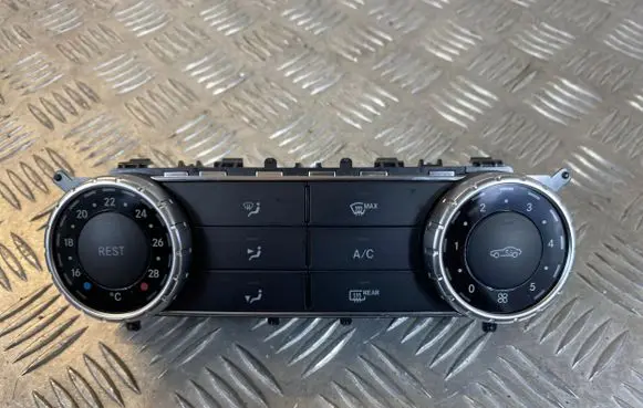 Mercedes-Benz SLK R172 Climate control unit A1729008306 W311203 0HW3810
