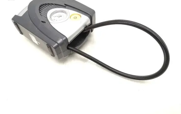 Toyota Yaris XP210 Tire air pump compressor 1712025394