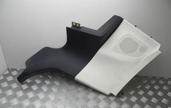 Roof trim bar molding cover