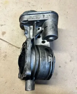 Volkswagen Touareg I Throttle valve 07Z128069A