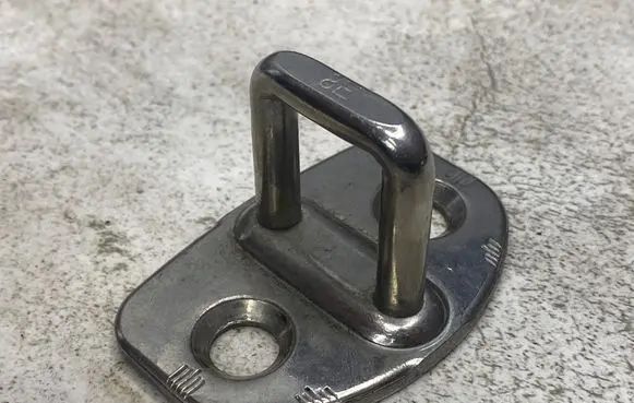 Audi A4 S4 B7 8E 8H Front door lock loop/hook striker 8E0837033