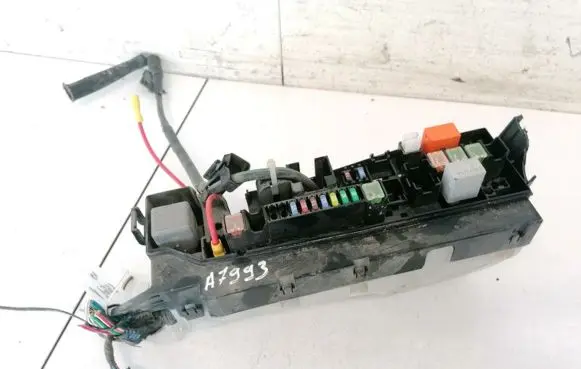 Toyota Avensis T250 Fuse box set