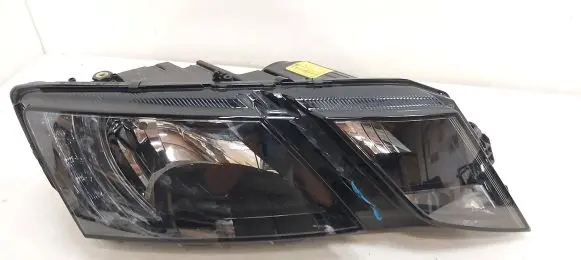 Skoda Octavia Mk3 (5E) Headlight/headlamp 5E1941016C