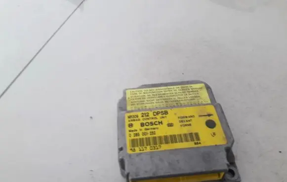 Mitsubishi Carisma Airbag control unit/module 0285001232 MR309212