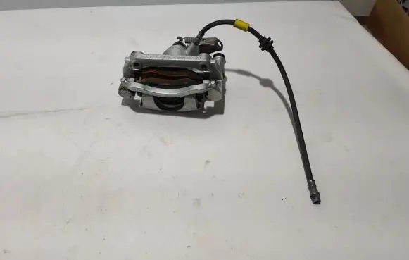 Renault Master III Rear brake caliper 440107553R
