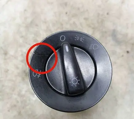 Volkswagen Golf IV Light switch 1C0941531