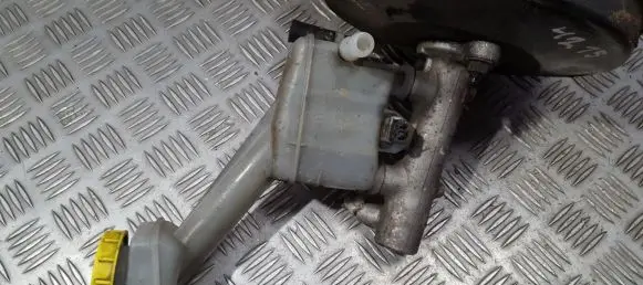 Nissan X-Trail T30 Master brake cylinder 86401716M215T 864-01716M215T