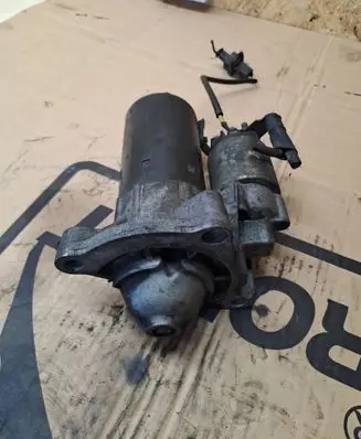 Citroen Berlingo Starter motor 1005831358