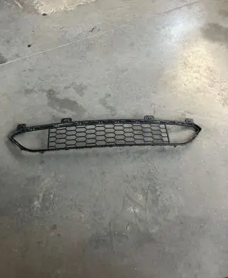 Front bumper lower grill