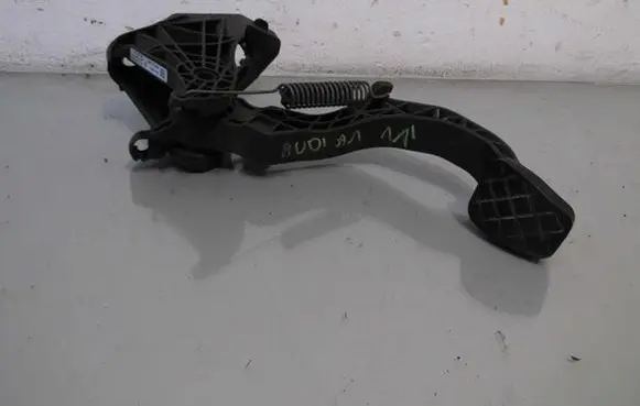 Clutch pedal