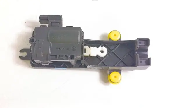 Tesla Model X Front door soft close latching motor 111533290A