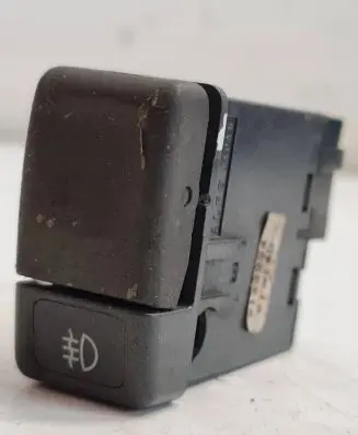 Volvo V70 Fog light switch 9148994
