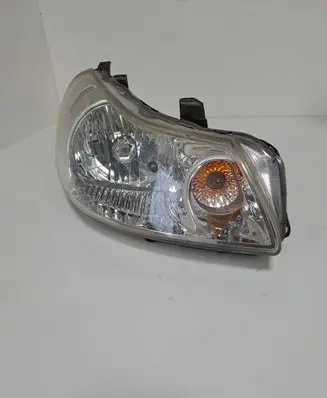Suzuki SX4 Headlight/headlamp 10016684