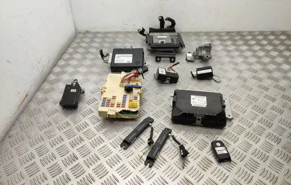 KIA Sportage Engine ECU kit and lock set 391032F506 0281019910 958002S500