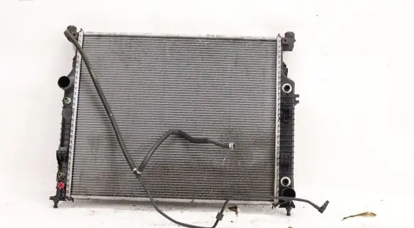 Mercedes-Benz R W251 Coolant radiator A2515000703