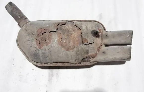 BMW 8 E31 Rear muffler/silencer tail pipe 18121723669